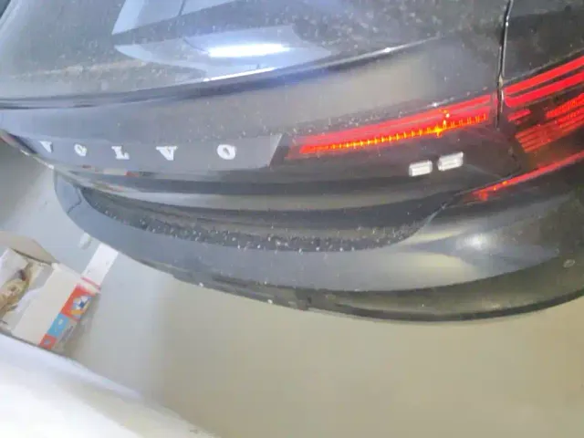 Volvo S90 — Фото автомобиля 4