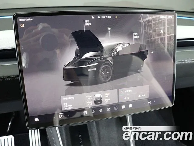 Tesla Model Y — Фото автомобиля 14