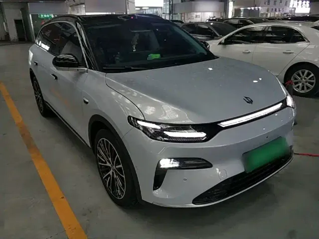 Leapmotor C11 — Фото автомобиля 3