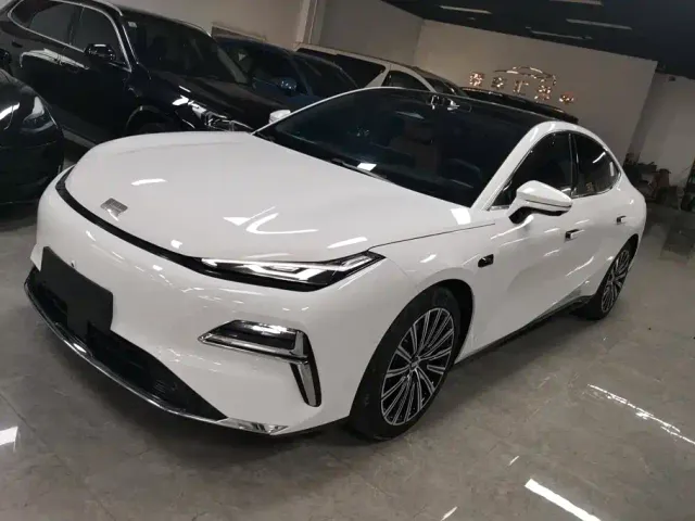 Фотография автомобиля — Geely Galaxy Xingyao 8