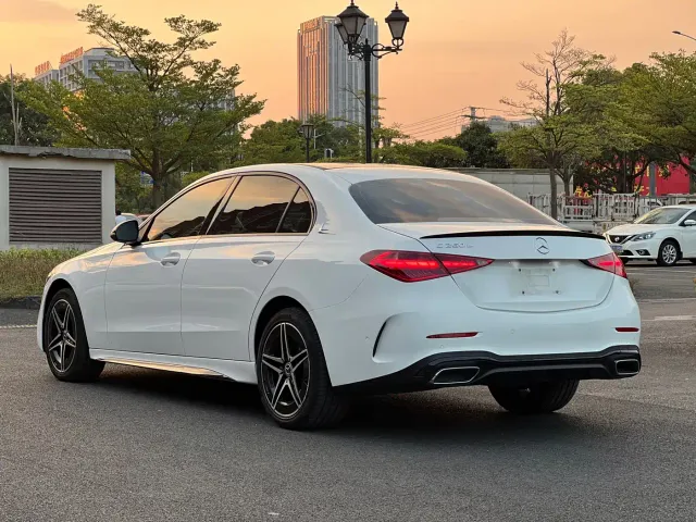 Mercedes-Benz C-Class — Фото автомобиля 4