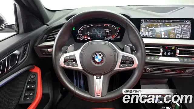 BMW 1 Series F40 — Фото автомобиля 19