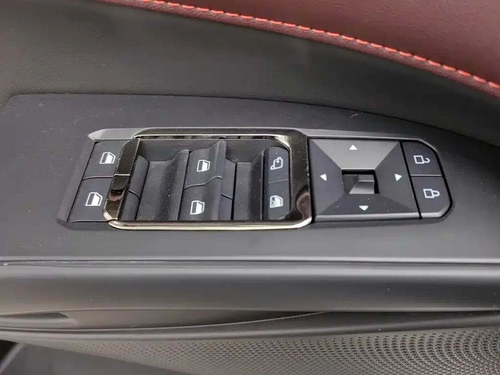 Ford Mondeo 2022 Facelift EcoBoost 245 Premium — Фото автомобиля 9