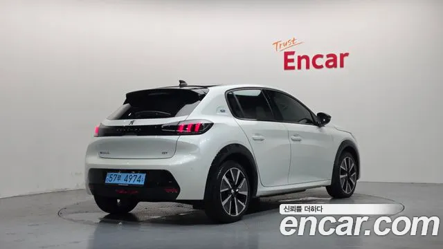 Фотография автомобиля — Peugeot 208
