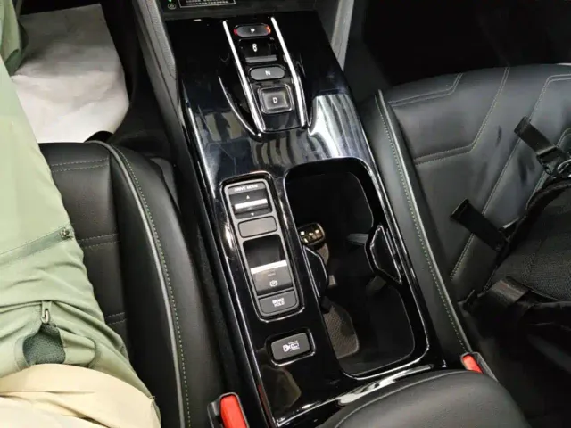 Honda e:NP1 — Фото автомобиля 13