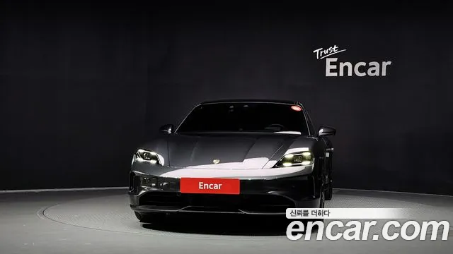 Porsche Taycan Taycan Khan — Фото автомобиля 3