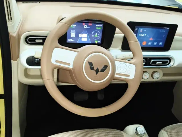 Wuling Hongguang Mini EV — Фото автомобиля 10