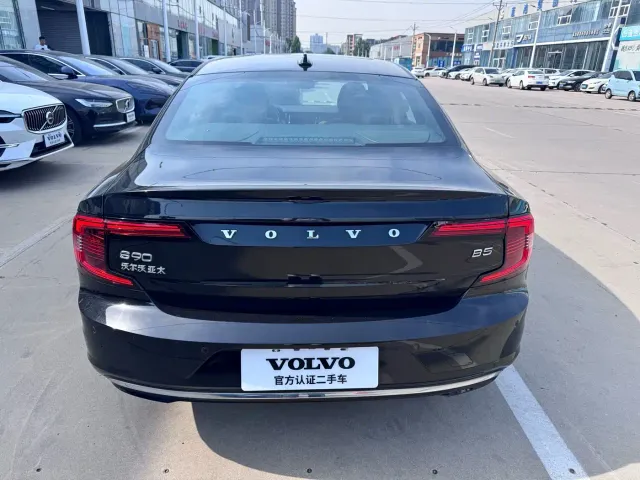 Volvo S90 — Фото автомобиля 5