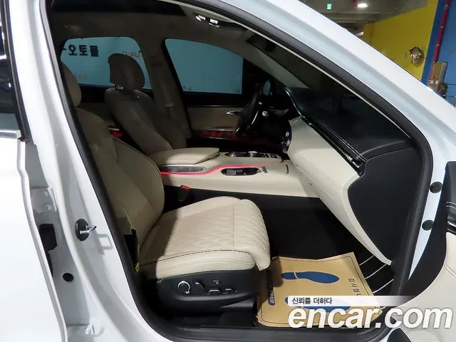 Genesis GV70 — Фото автомобиля 9