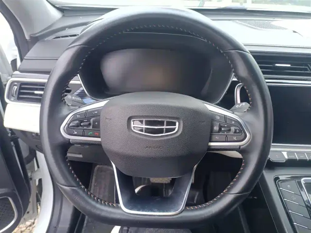 Geely Boyue — Фото автомобиля 2