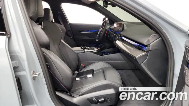 BMW M5 G90 — Фото автомобиля 26