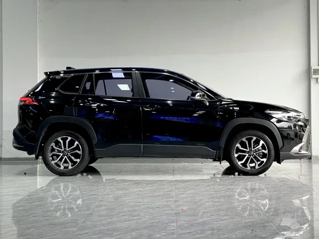 Toyota Frontlander — Фото автомобиля 4