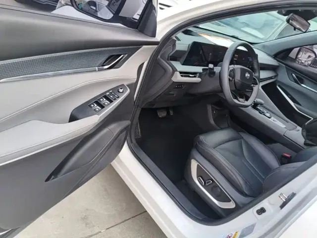 Changan CS75 Plus — Фото автомобиля 15