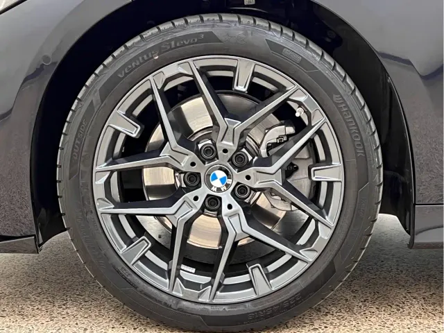 BMW 3 Series — Фото автомобиля 7