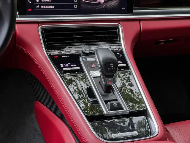 Porsche Panamera — Фото автомобиля 15