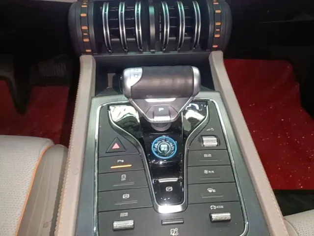 BYD Yuan PLUS — Фото автомобиля 13