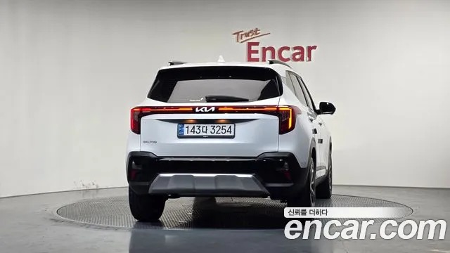 Kia Seltos — Фото автомобиля 4