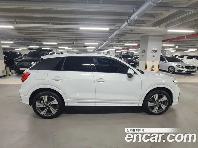 Audi Q2 — Фото автомобиля 8