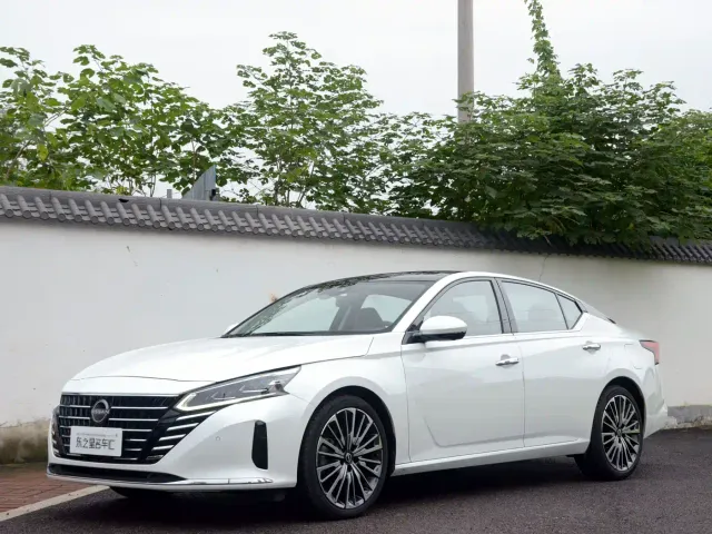 Фотография автомобиля — Nissan Teana