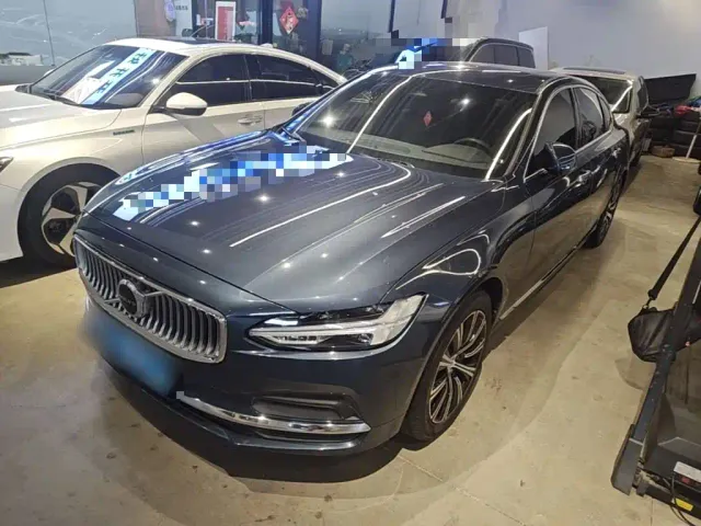 Фотография автомобиля — Volvo S90