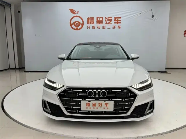 Audi A7L — Фото автомобиля 2