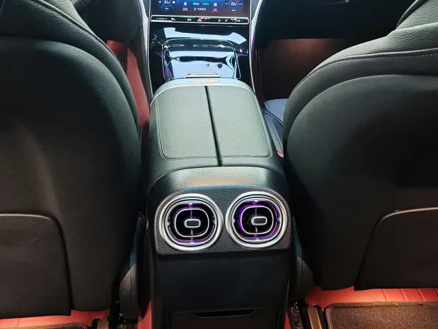 Mercedes-Benz C-Class — Фото автомобиля 10