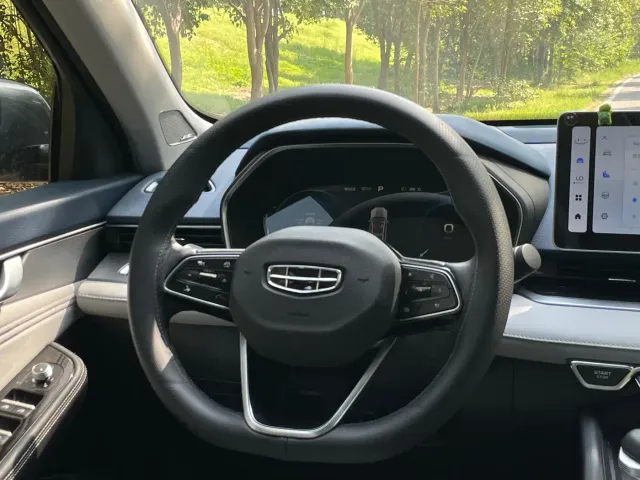 Geely Xingrui — Фото автомобиля 6
