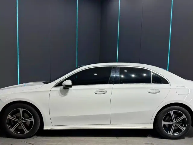 Mercedes-Benz A-Class — Фото автомобиля 4