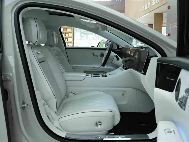 Zunjie Zunjie S800 2026 Model Extended Range Starlight Premium Edition 5-seater — Фото автомобиля 13
