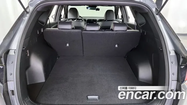 Hyundai Tucson Tucson (NX4) Дизель 2.0 2WD — Фото автомобиля 20