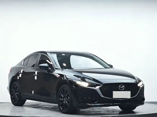 Mazda Axela — Фото автомобиля 4
