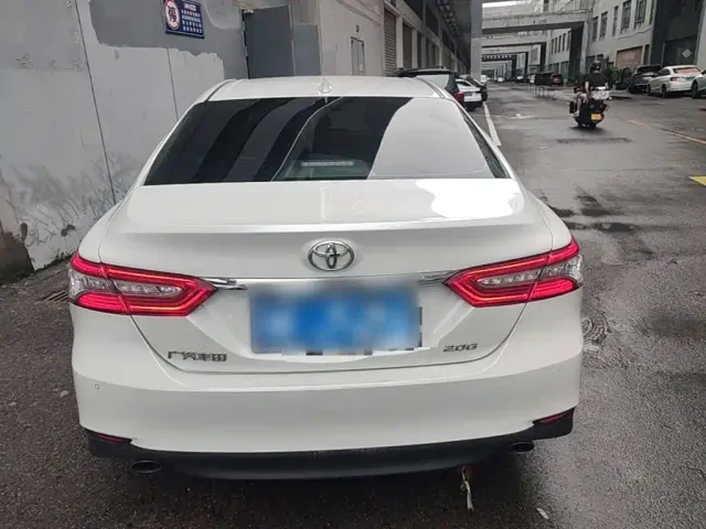 Toyota Camry — Фото автомобиля 5