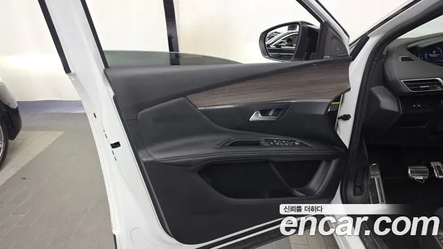 Peugeot 3008 — Фото автомобиля 24