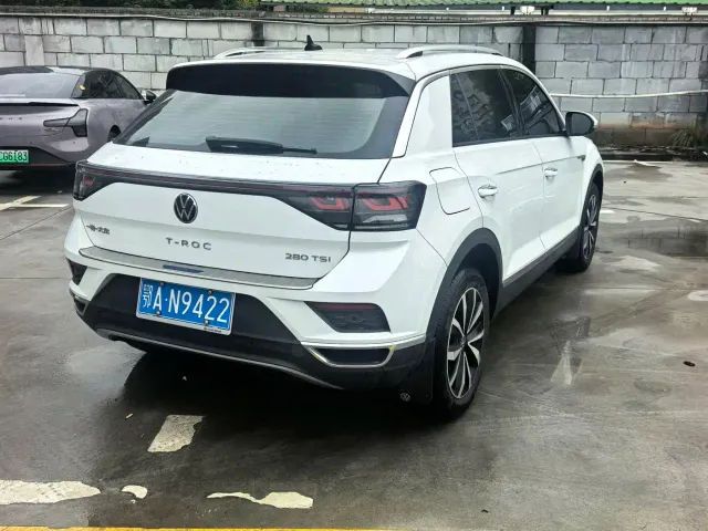 Volkswagen T-Roc — Фото автомобиля 8