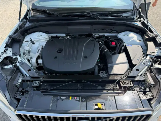 Volvo XC60 — Фото автомобиля 10