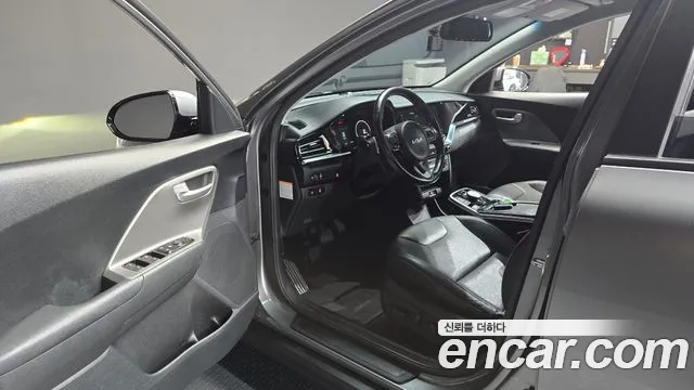 Kia Niro Niro Plus Air — Фото автомобиля 10