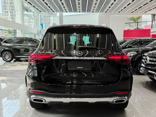 Mercedes-Benz GLE-Class — Фото автомобиля 24