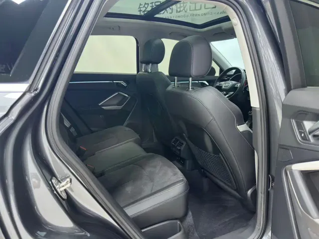 Audi Q3 — Фото автомобиля 11