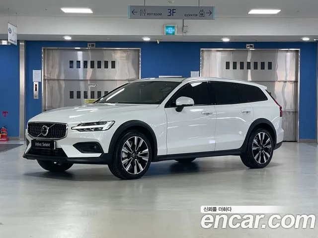 Фотография автомобиля — Volvo V60