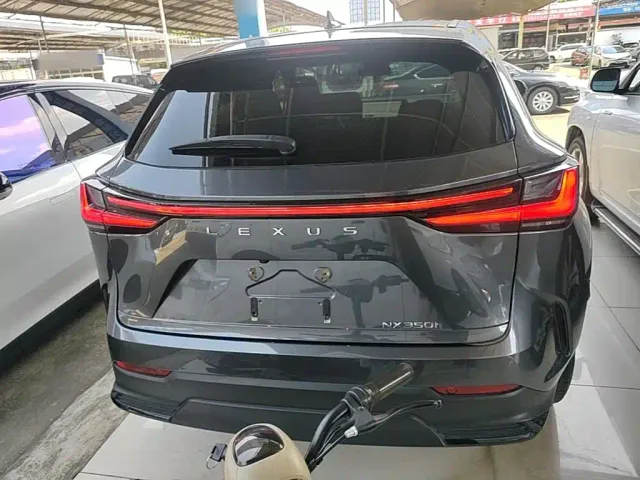 Lexus NX — Фото автомобиля 5