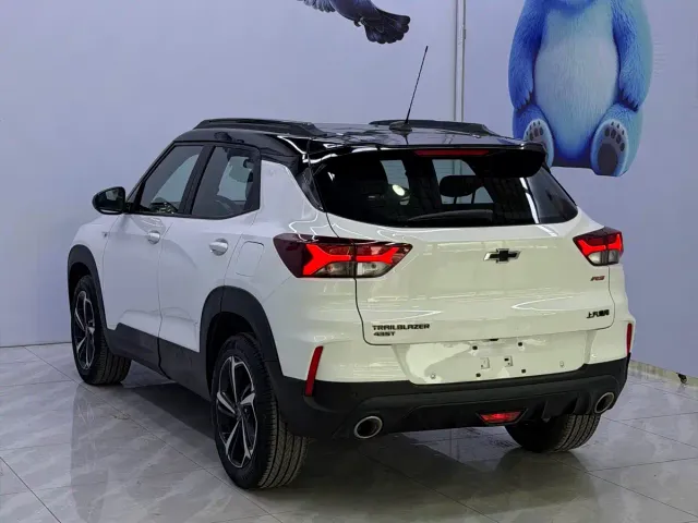 Chevrolet Trailblazer — Фото автомобиля 6