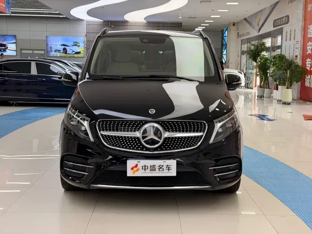 Mercedes-Benz V-Class — Фото автомобиля 2