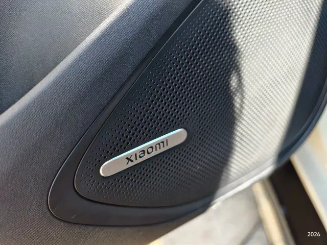 Xiaomi SU7 — Фото автомобиля 8