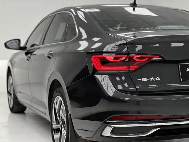 Volkswagen Sagitar — Фото автомобиля 9
