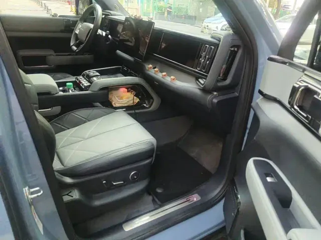 BYD FangChengBao Leopard 5 — Фото автомобиля 13