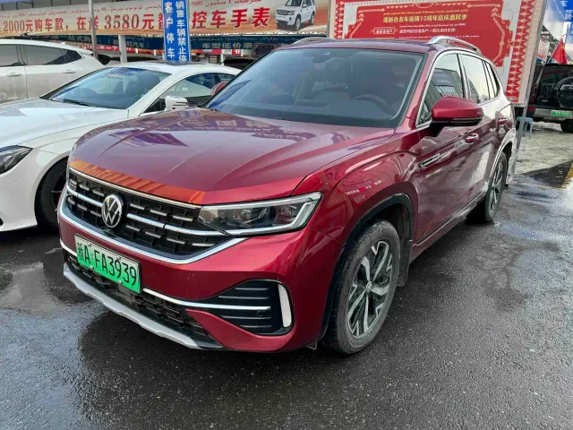 Фотография автомобиля — Volkswagen Tayron GTE Plug-in Hybrid