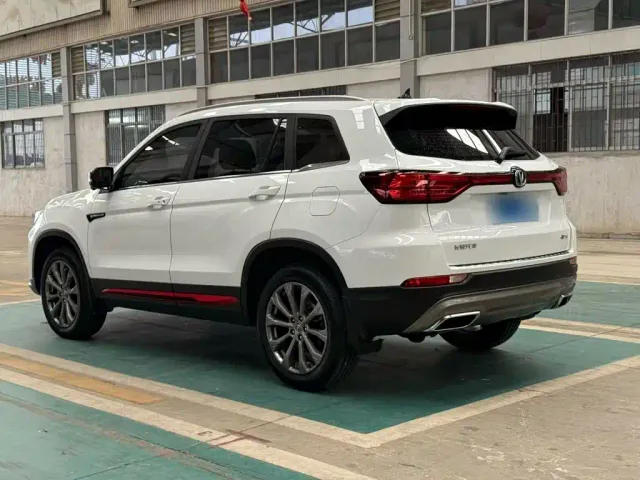 Changan CS75 — Фото автомобиля 4