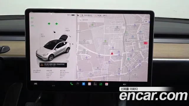 Tesla Model Y — Фото автомобиля 13