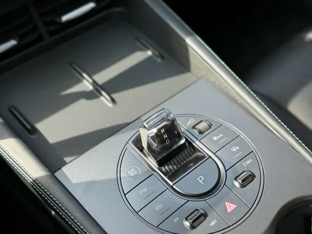 BYD Seal 06 — Фото автомобиля 19
