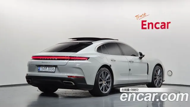 Porsche Panamera 976 — Фото автомобиля 2